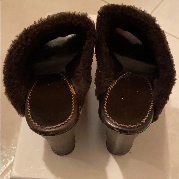Yves Saint Laurent Megeve slide brown shearling - Picture 4 of 8